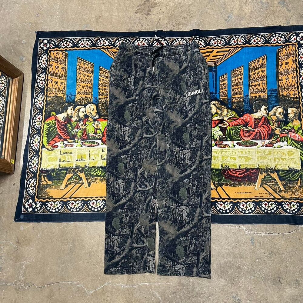 YoungLA camo baggy wide leg joggers Size Medium sweatpants real tree gymwear